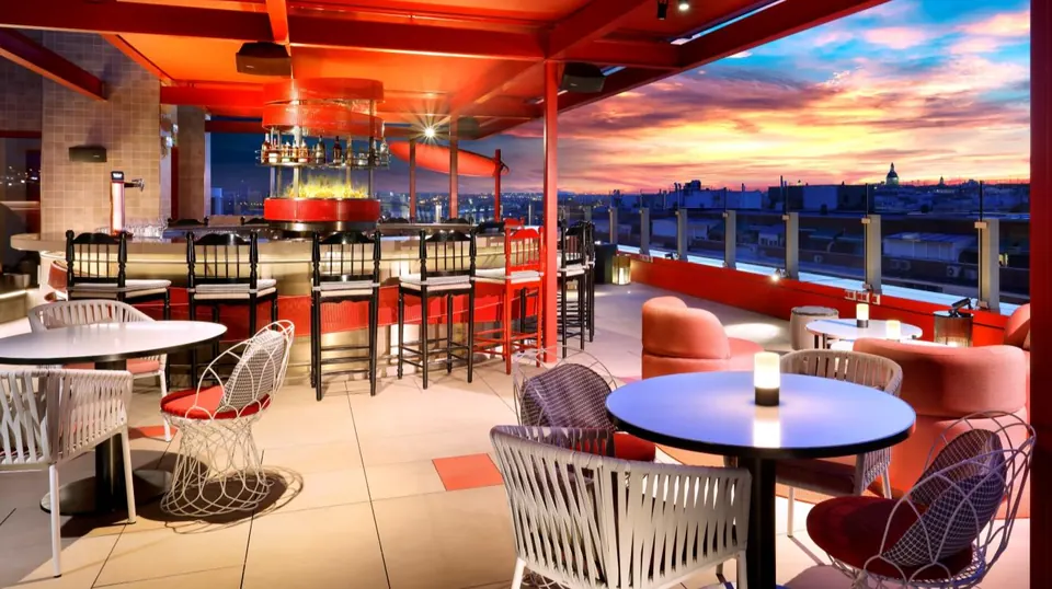 Hard Rock Hotel Madrid (1/5)